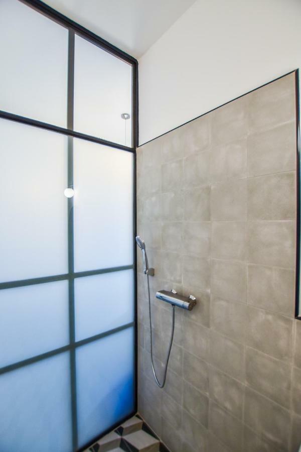 For Long-Term, Budget! Szovetseg Apartment In The Heart Of Будапеща Екстериор снимка