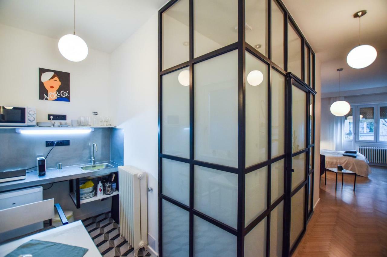 For Long-Term, Budget! Szovetseg Apartment In The Heart Of Будапеща Екстериор снимка